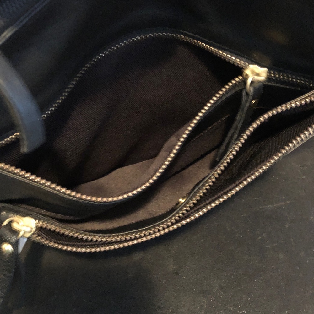 Great American LeatherWorks Leather Crossbody Bag - Picture 11 of 11